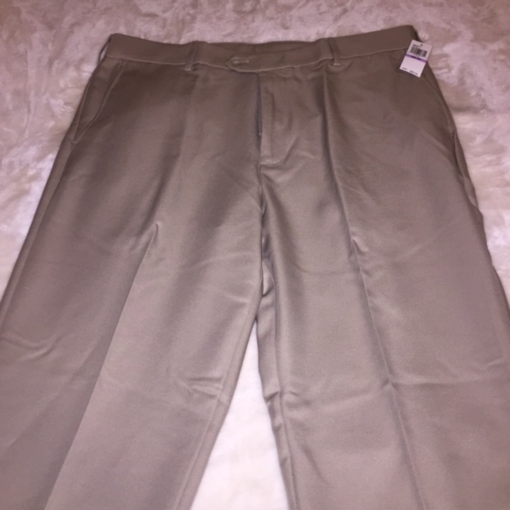 IZOD Men's Golf Flat Front Classic Fit Pants
